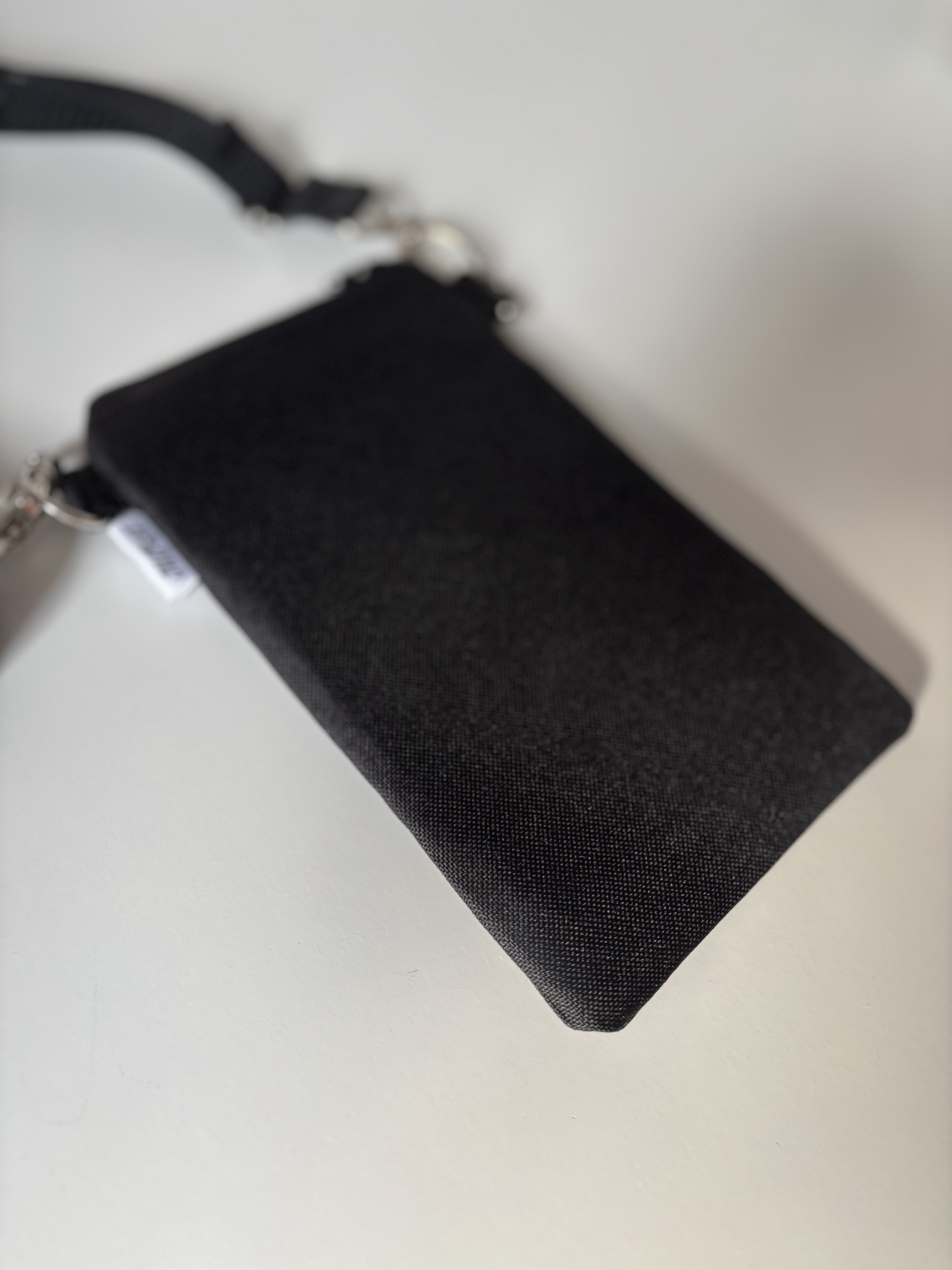 Crossbody na mobil (Černá kočárkovina)