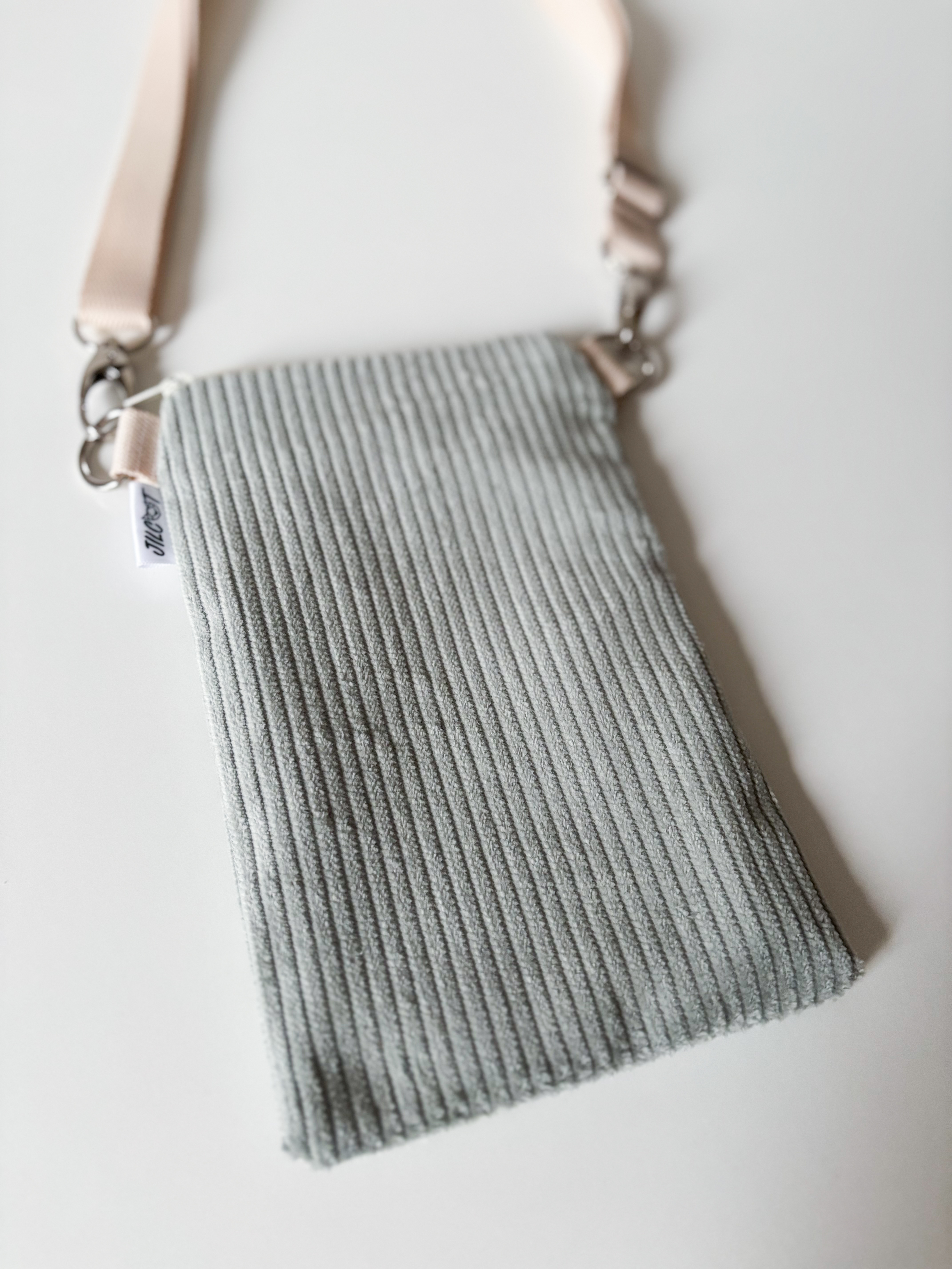 Crossbody na mobil (Mátový mažestr)