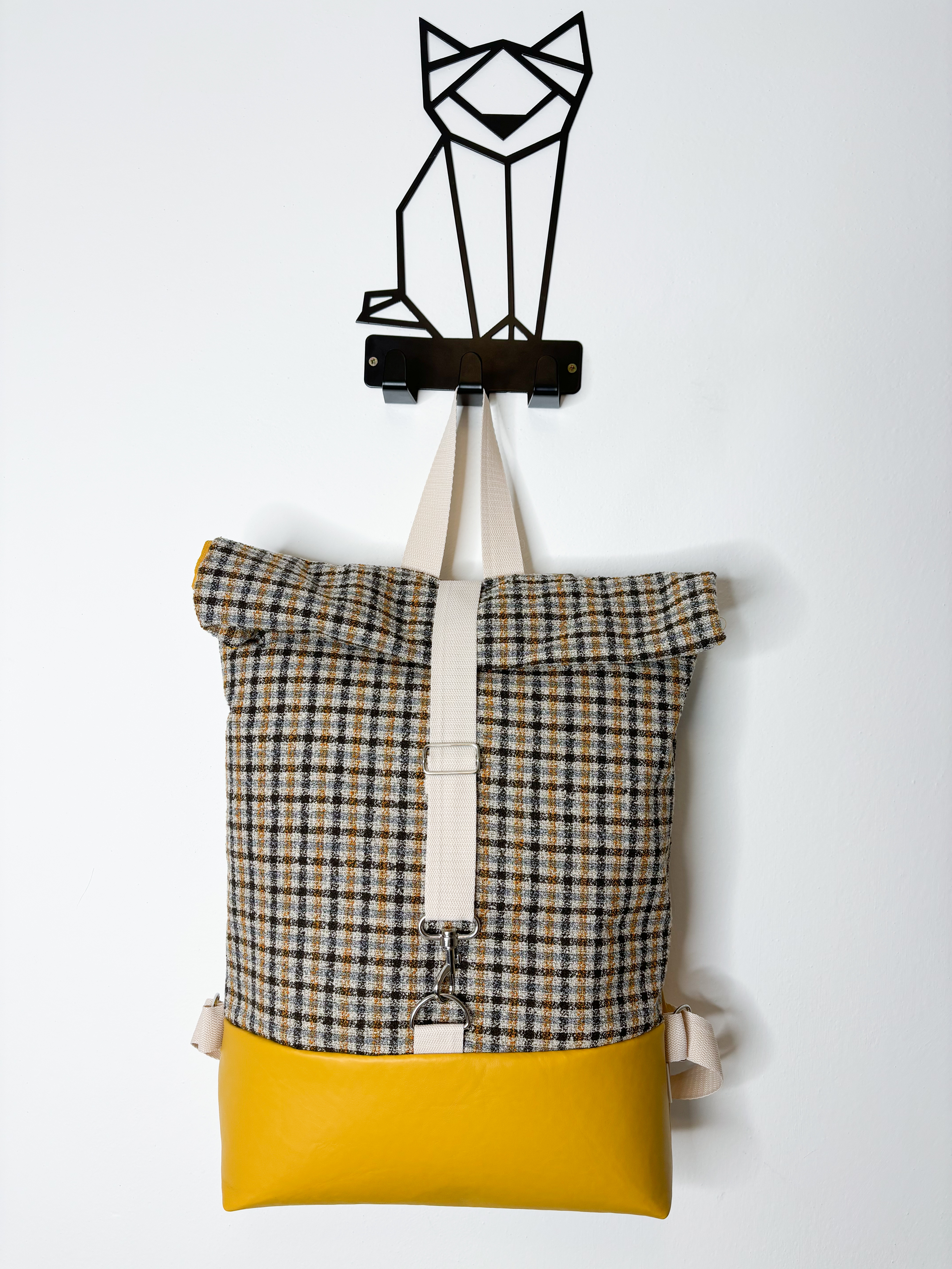 Jilcat rolovací batoh (okrovka)