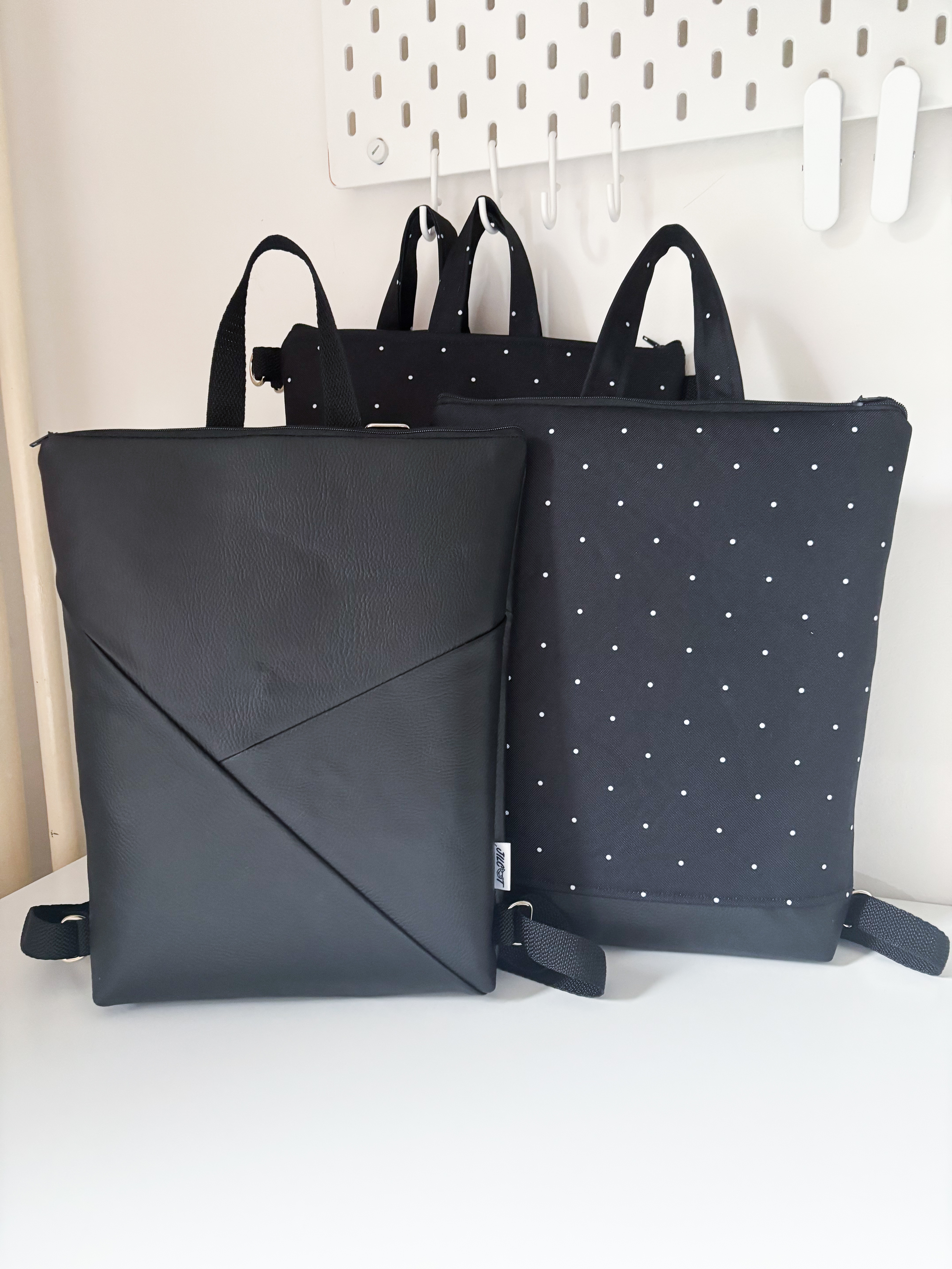 Jilcat koženkový batůžek (černá)