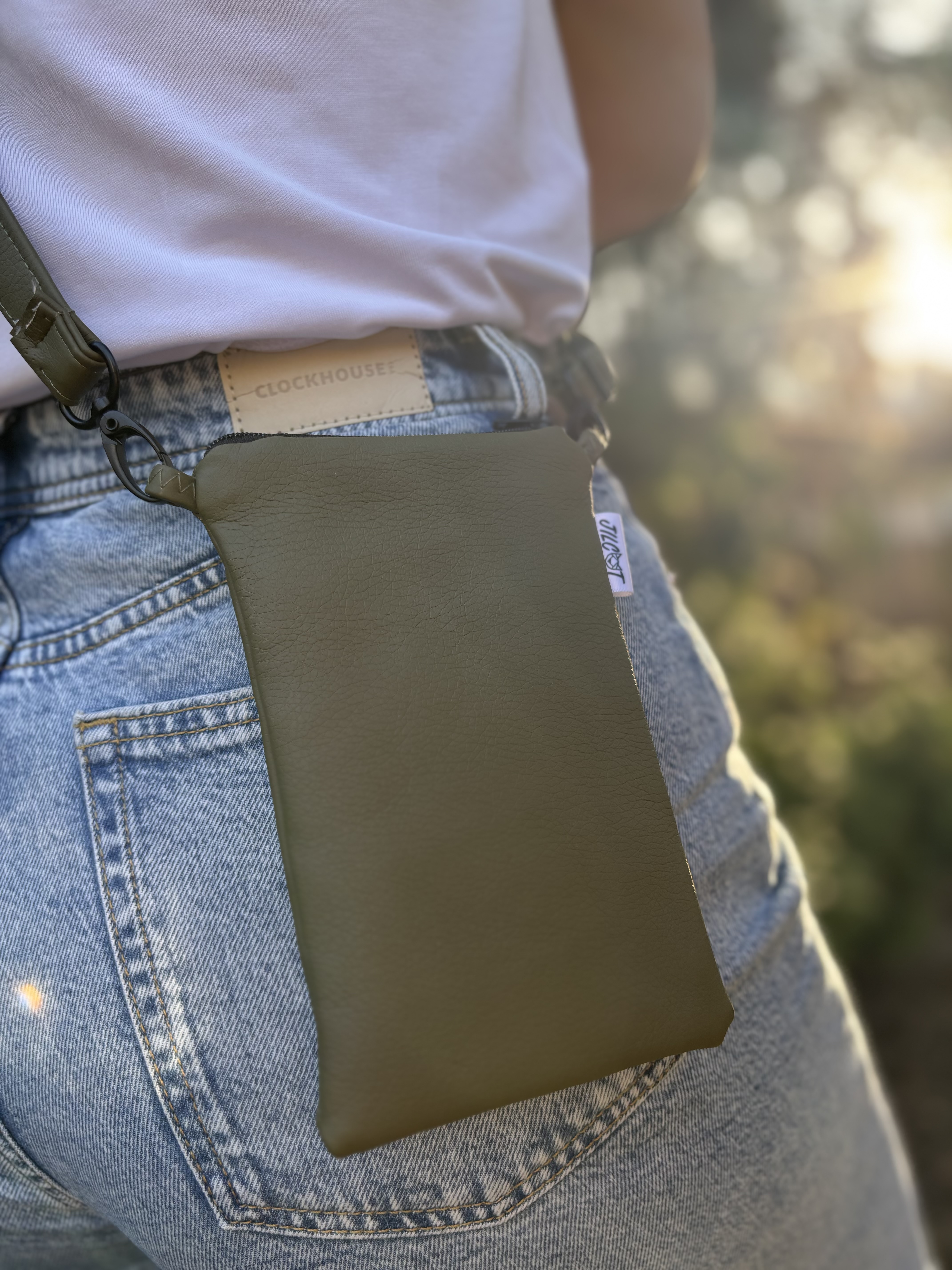 Crossbody na mobil (Khaki s koženkovým popruhem)