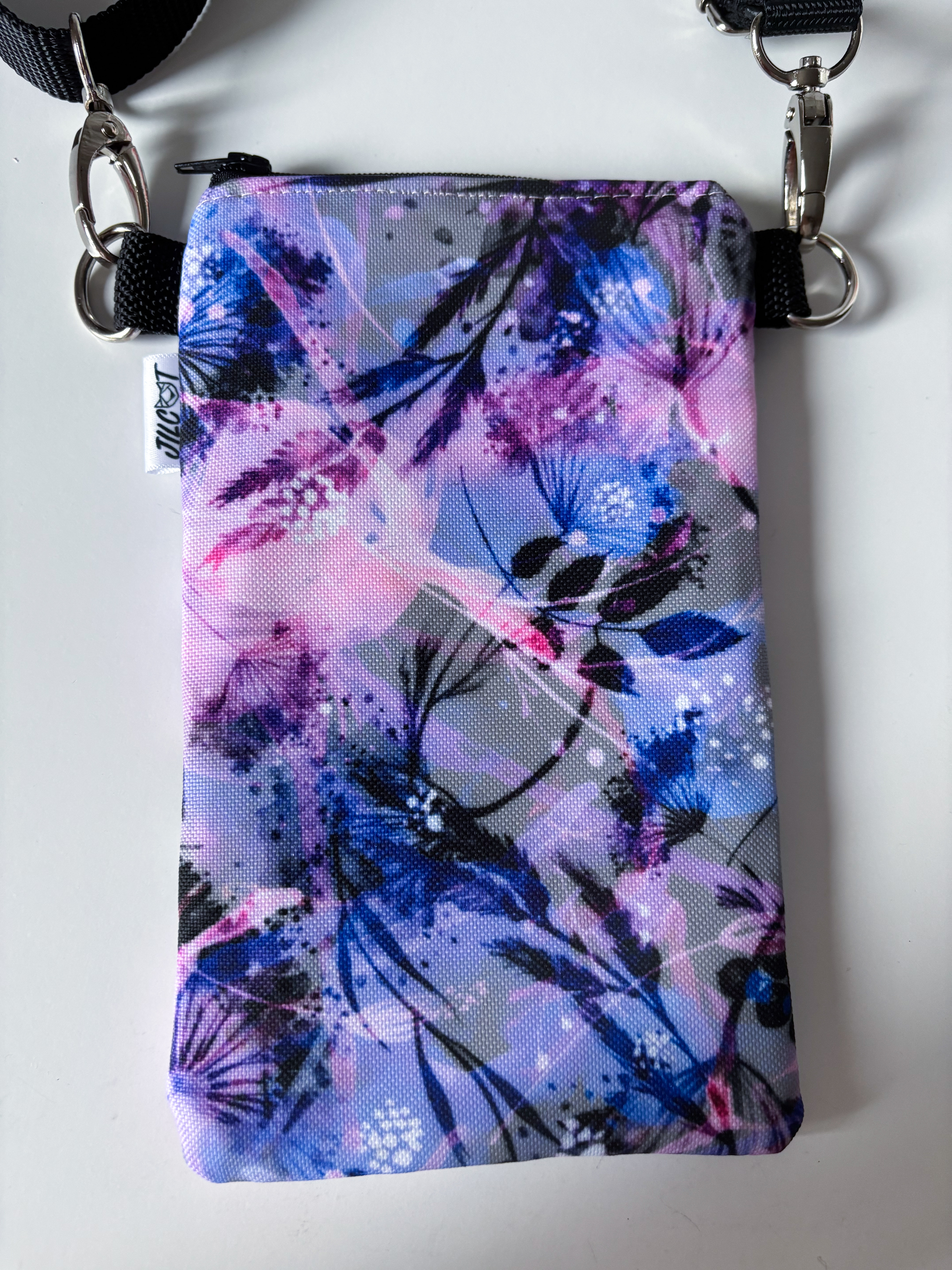 Crossbody na mobil (fialové květy)