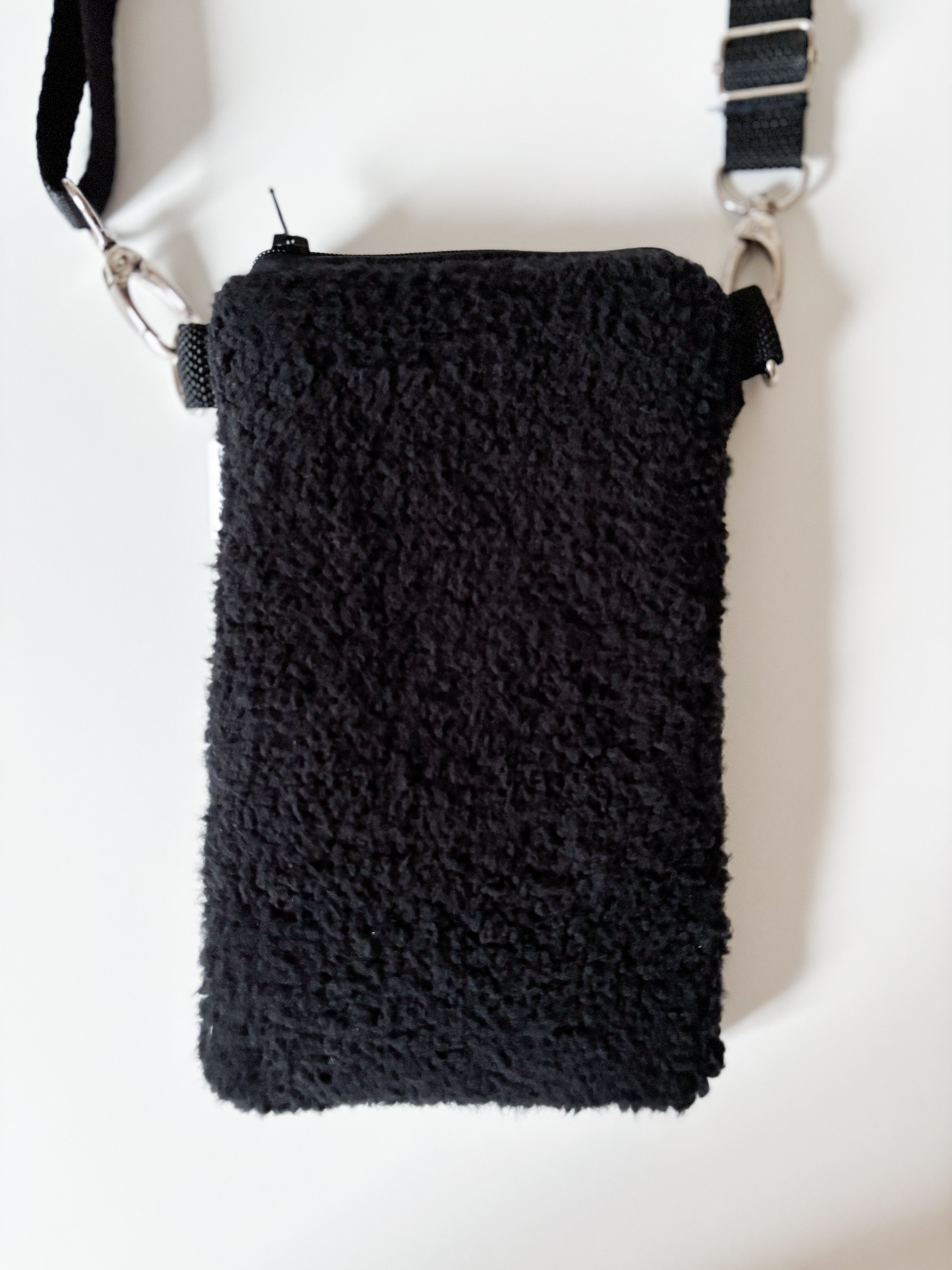 Sherpa beránek Crossbody na mobil (Černá)