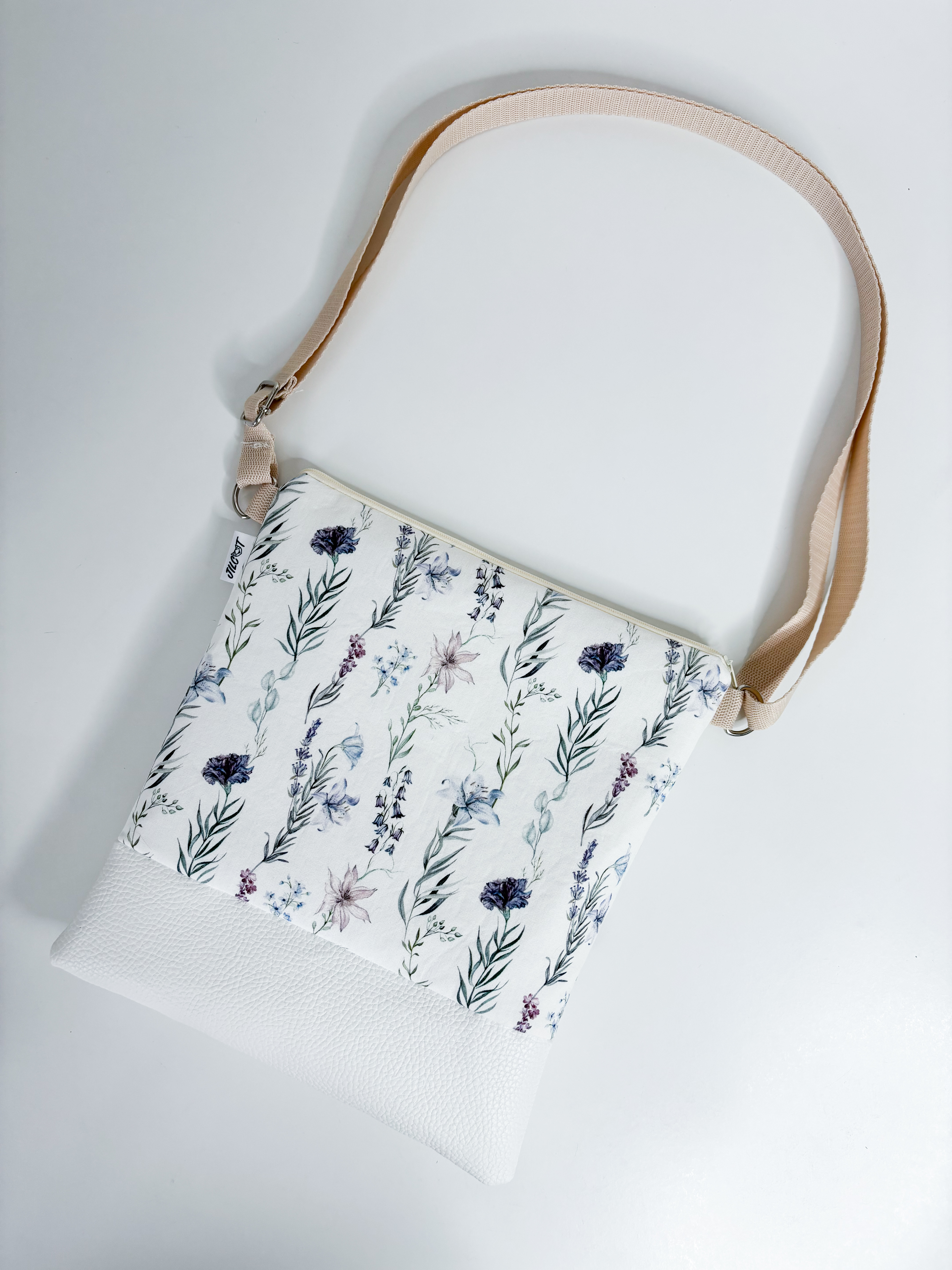 Jilcat crossbody (Modré kvítí + bílá koženka)