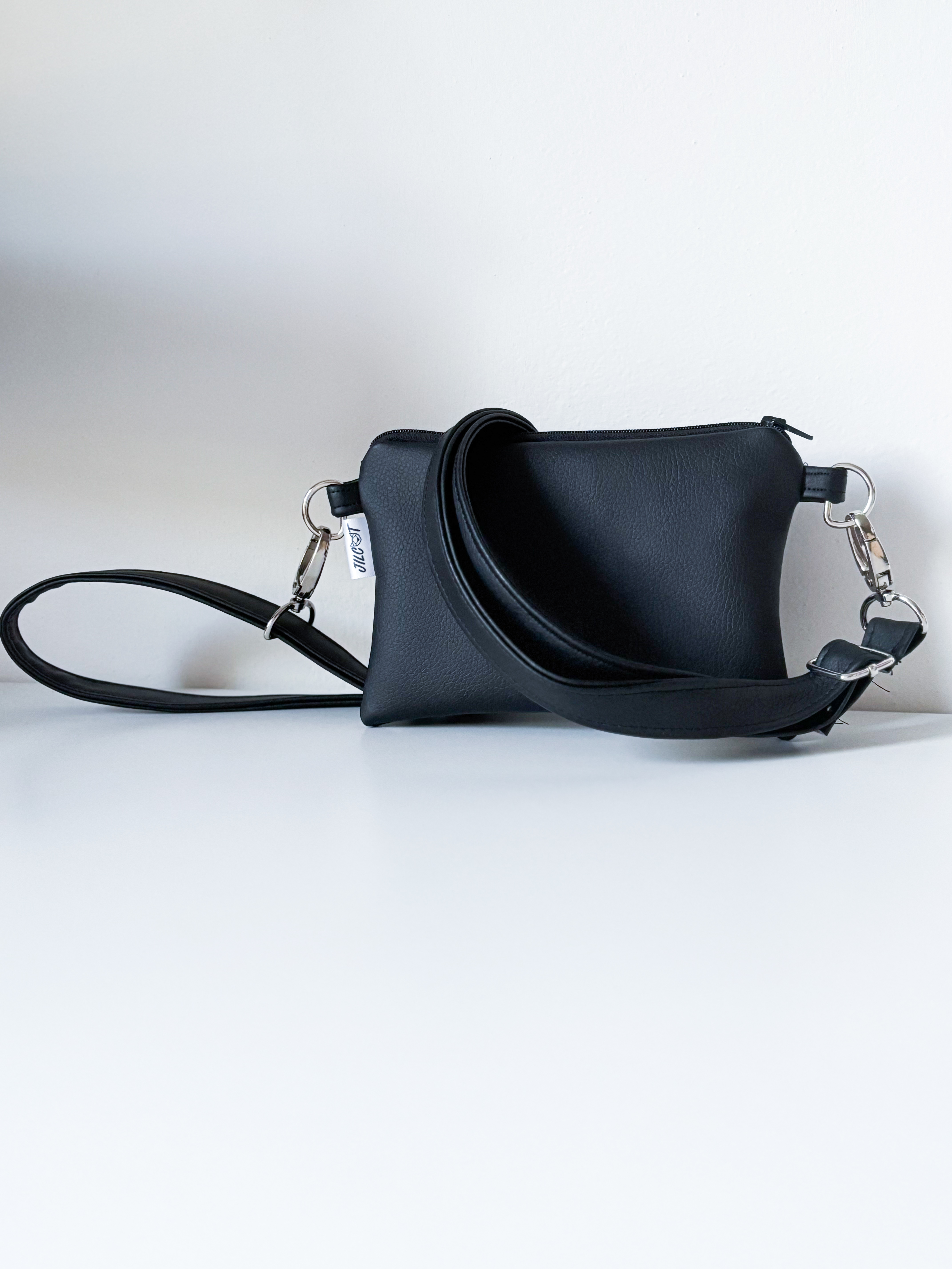 Crossbody na mobil (Noir s koženkovým popruhem)