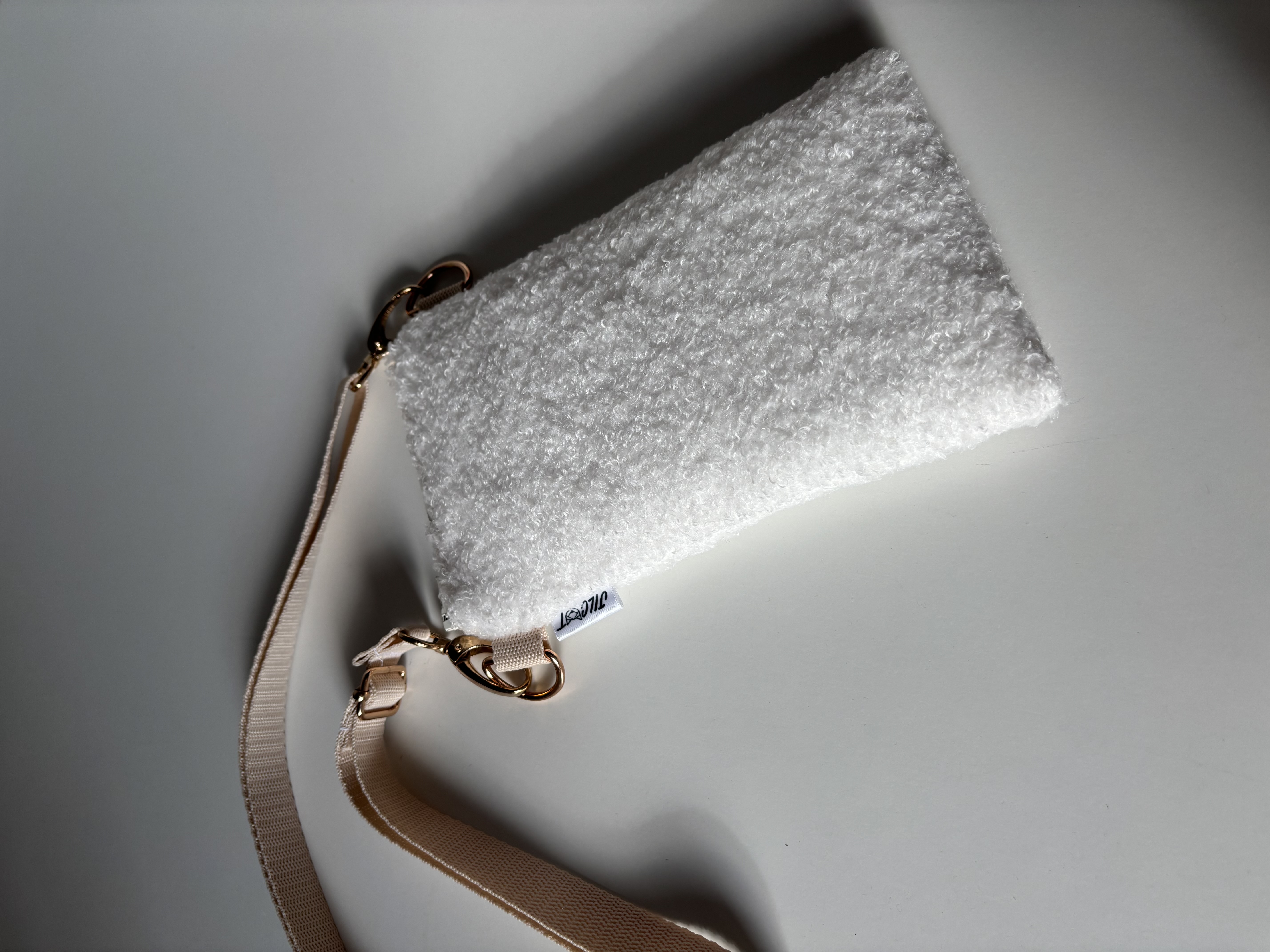 Teddy Crossbody na mobil (Bílá)
