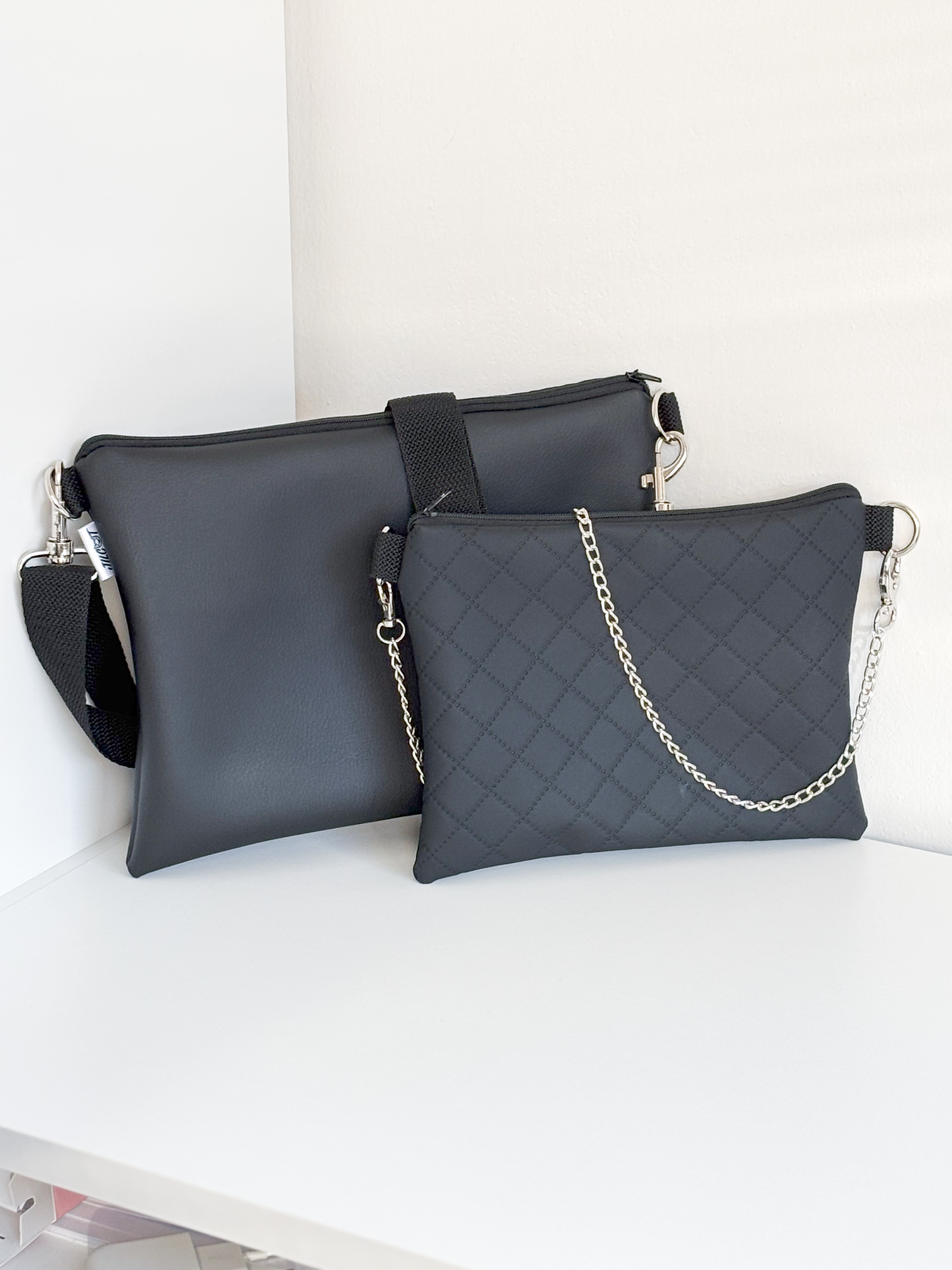 Crossbody DuoCharm (Noir Luxe)