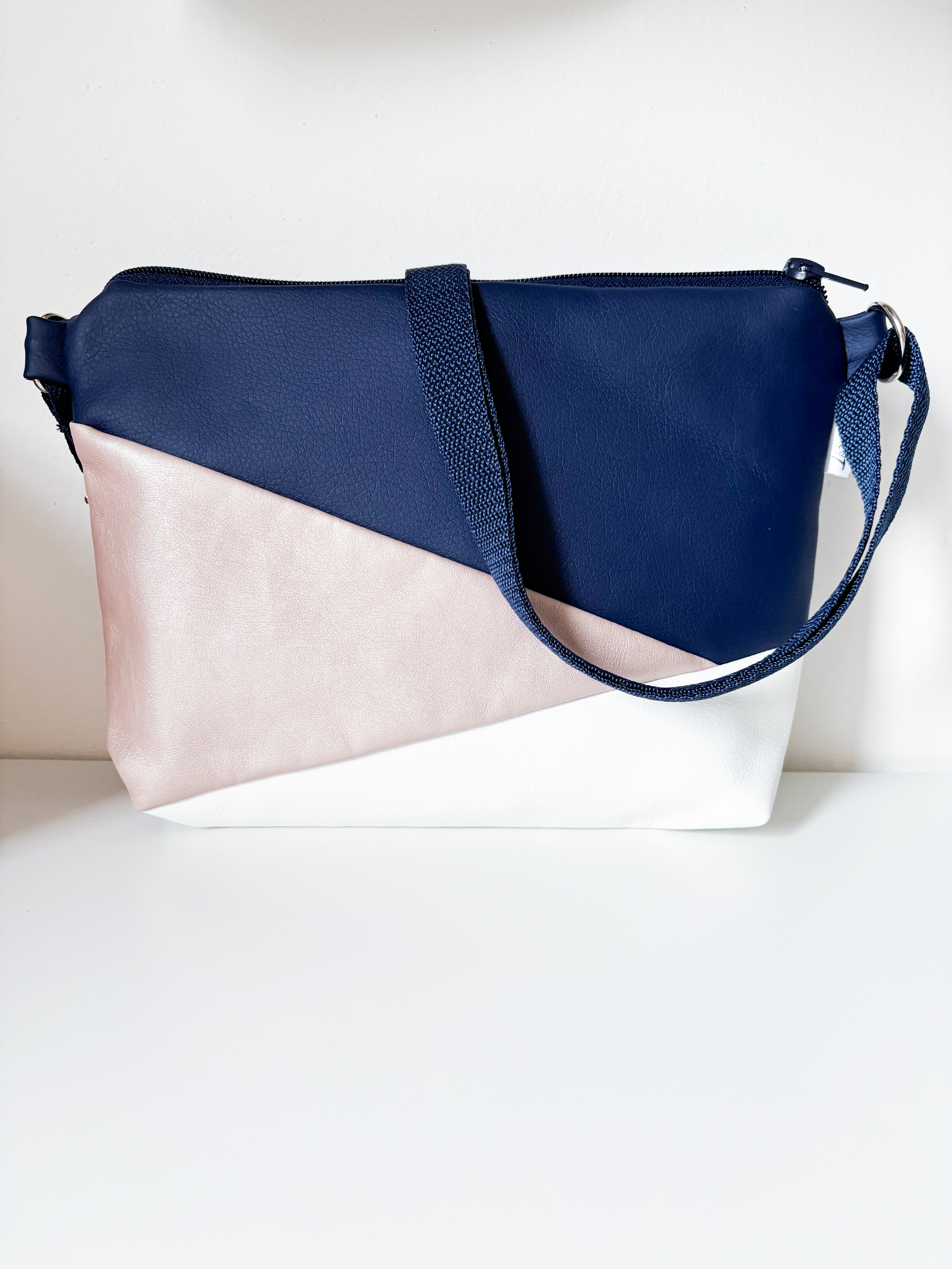 Crossbody Simplicity (Modrá, růžová, bílá)