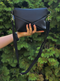 Crossbody Simplicity (Černá skládaná)