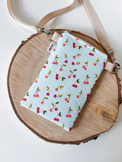 Crossbody na mobil (Třešně)