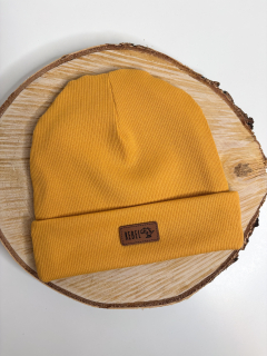 Čepička rebel (Okrová)