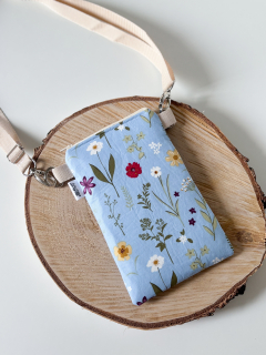 Crossbody na mobil (Kvítky na modré)